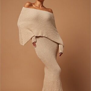 Chic Off-the-Shoulder Cream Sweater